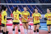 F1车队对阵中国女排展开拉锯大战，最终险胜对手